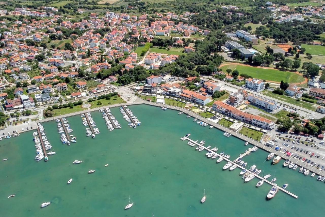Appartamento Penthouse Zola With Private Parking Medolino Esterno foto